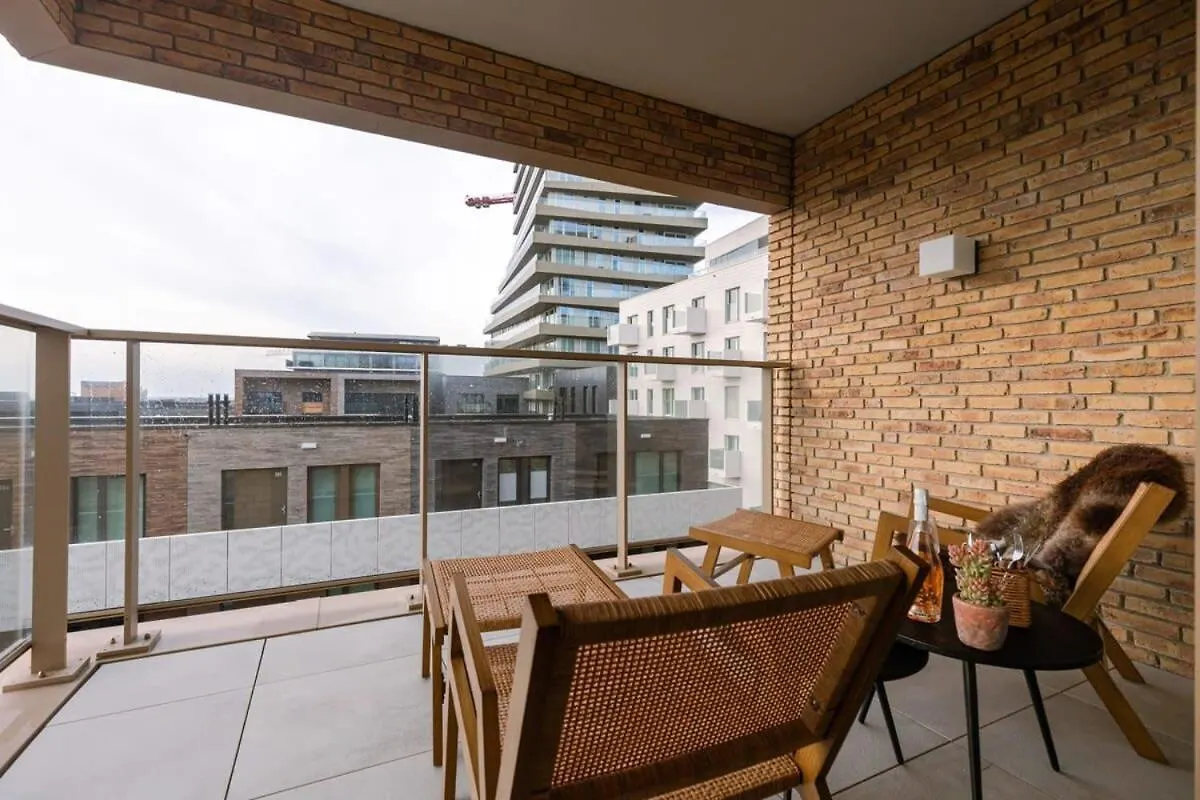 Huswell - Beautiful Apartment With Terrace And Parking Ostenda