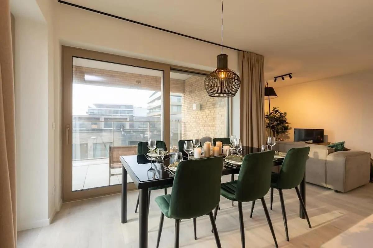 Huswell - Beautiful Apartment With Terrace And Parking Ostenda 0*,  Belgio